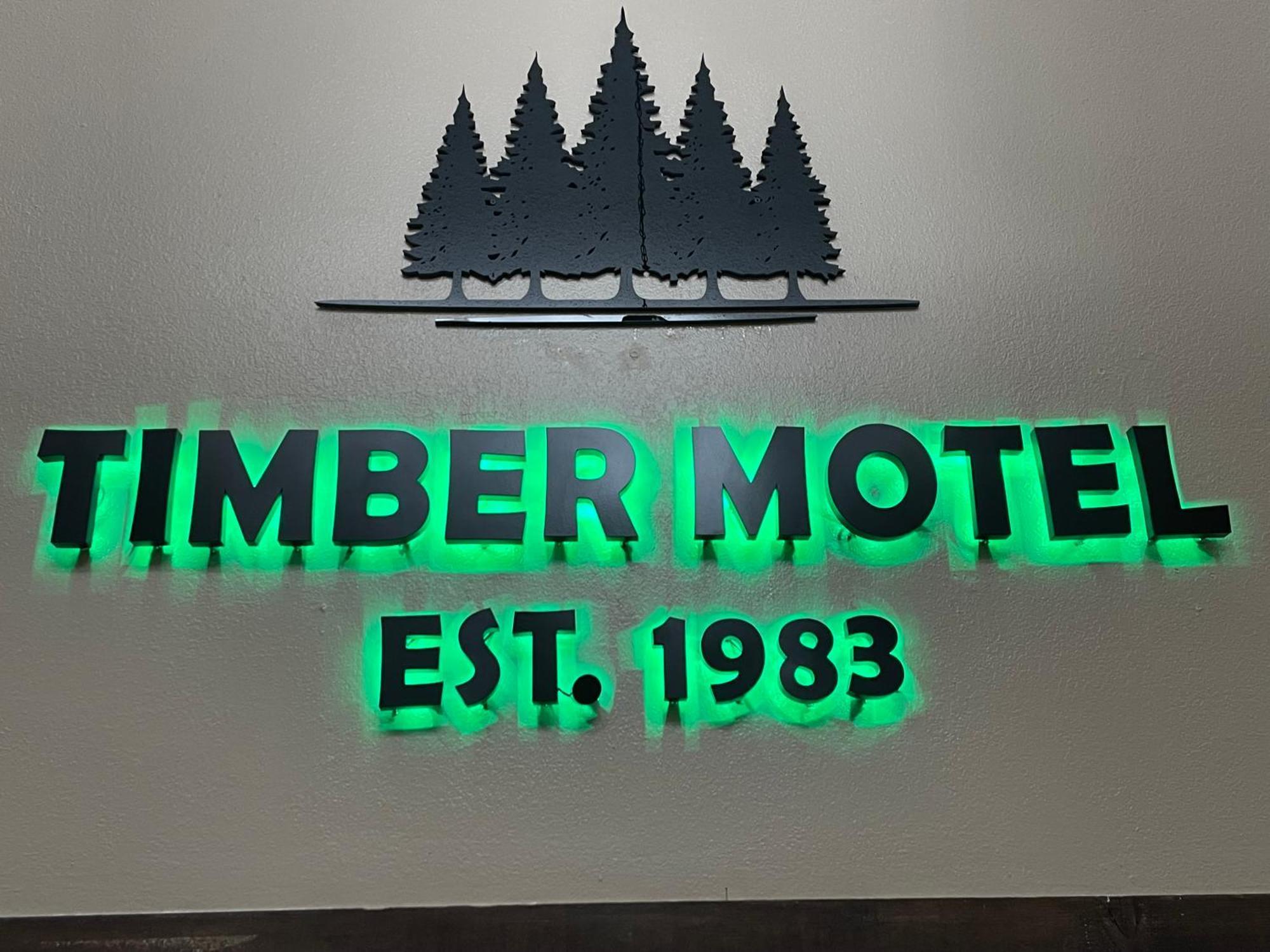 Timber Motel Clinton Екстер'єр фото